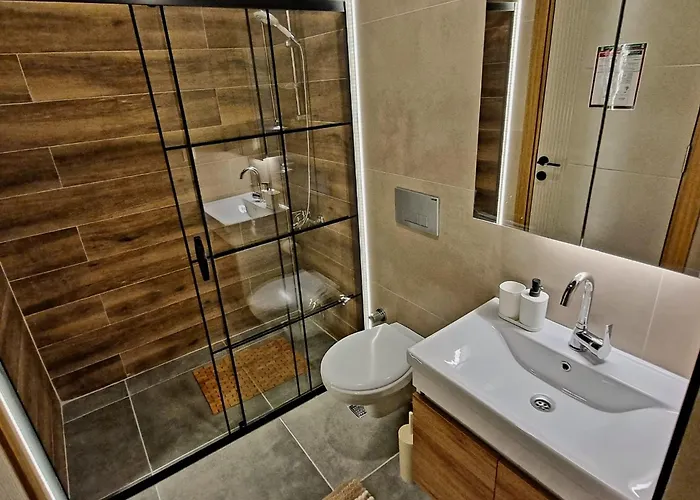 2 Bedroom Cozy *
