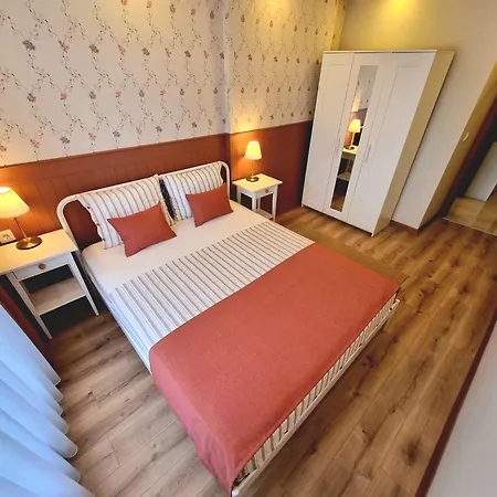 2 Bedroom Cozy *