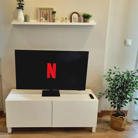 2 Bedroom Cozy *